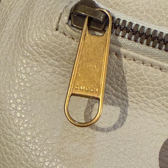 Authentic Gucci Cream Leather Small Belt Bag with Green & Red Web - Picture 12 of 16